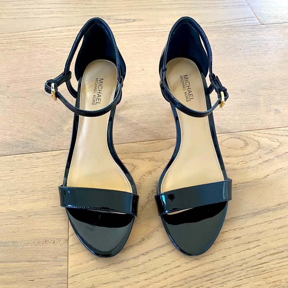 Women’s high heel shoes